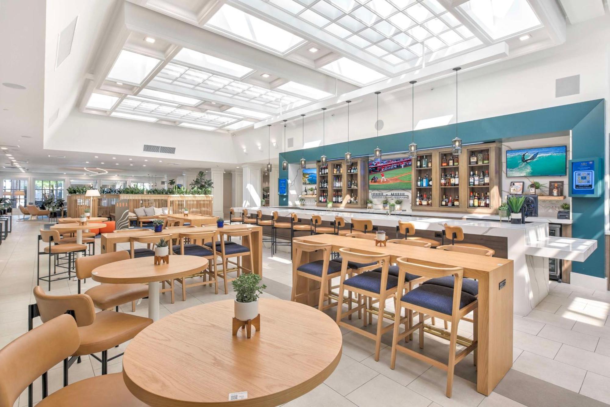 Hilton Irvine/Orange County Airport Hotel Екстериор снимка